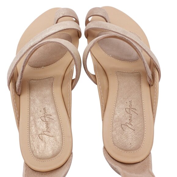 NIB MAX Azria Freja Flat Sandals Sz 36.5 Gold Metallic Strappy Ankle Strap - Picture 11 of 12